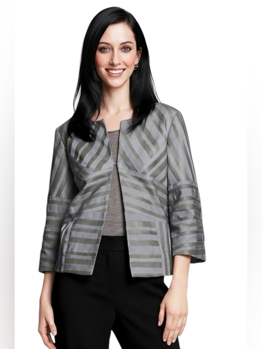 Lafayette 148 Gray Striped Leather 3/4
Sleeve Cropped Jacket Women’s Size 2